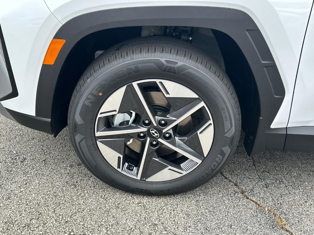 new 2025 Hyundai TUCSON Hybrid car, priced at $38,556