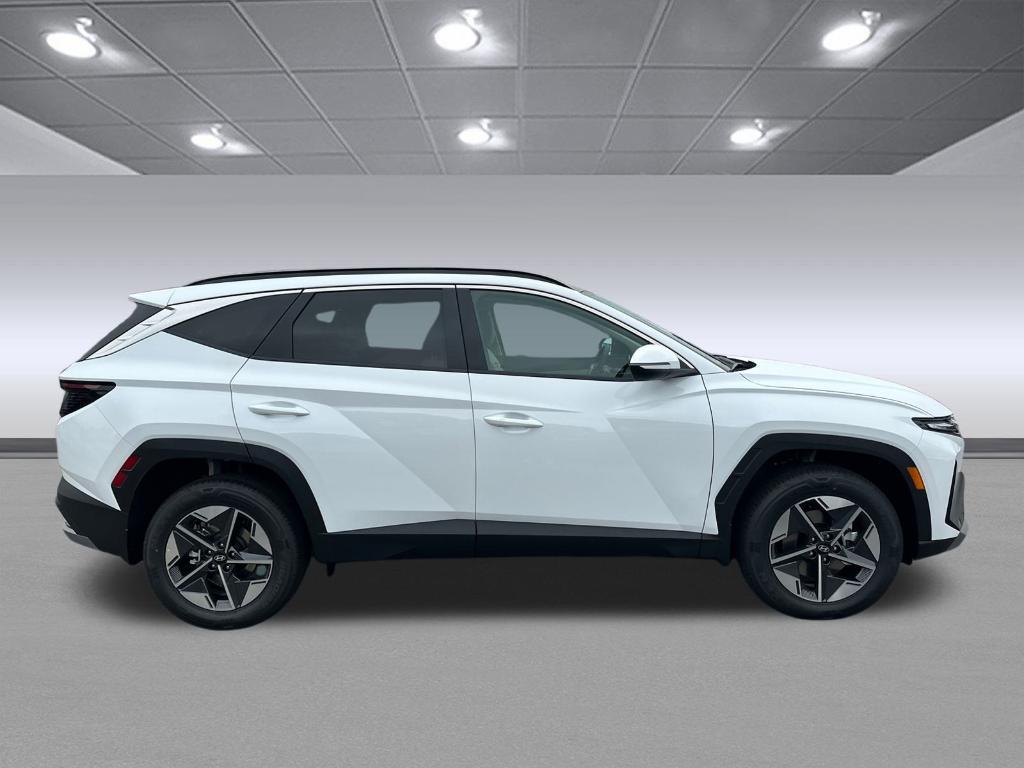 new 2025 Hyundai TUCSON Hybrid car, priced at $38,556
