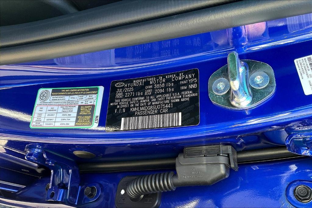 new 2025 Hyundai Elantra car, priced at $25,226