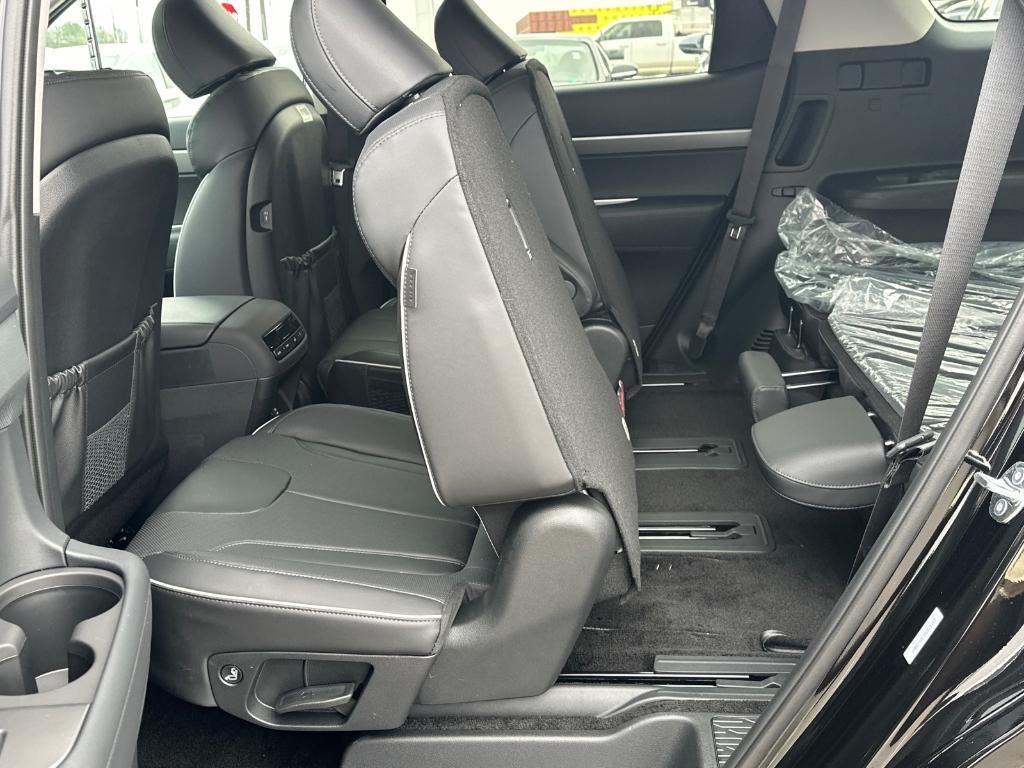new 2025 Hyundai Palisade car, priced at $41,186
