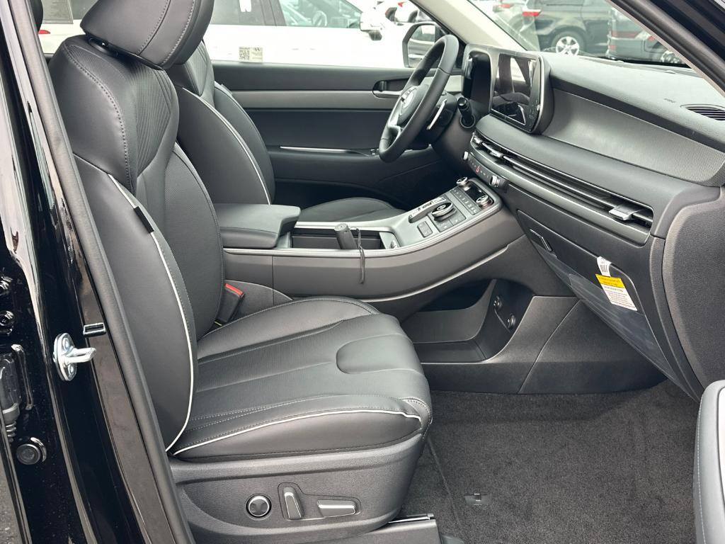 new 2025 Hyundai Palisade car, priced at $41,186