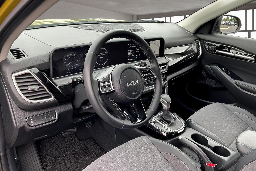 used 2024 Kia Seltos car, priced at $22,537