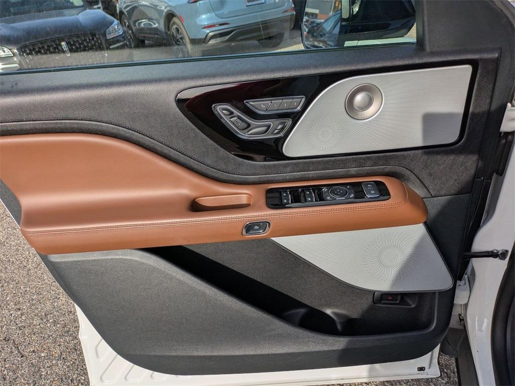 used 2024 Lincoln Aviator car, priced at $51,975