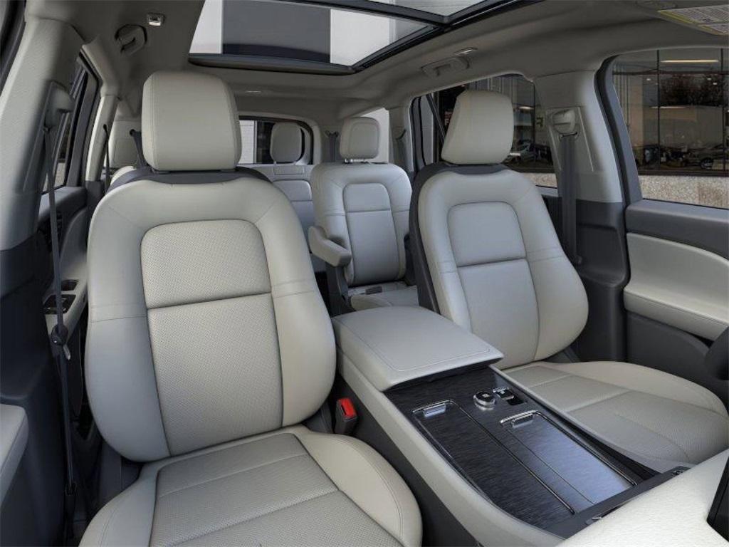 new 2025 Lincoln Aviator car, priced at $53,523