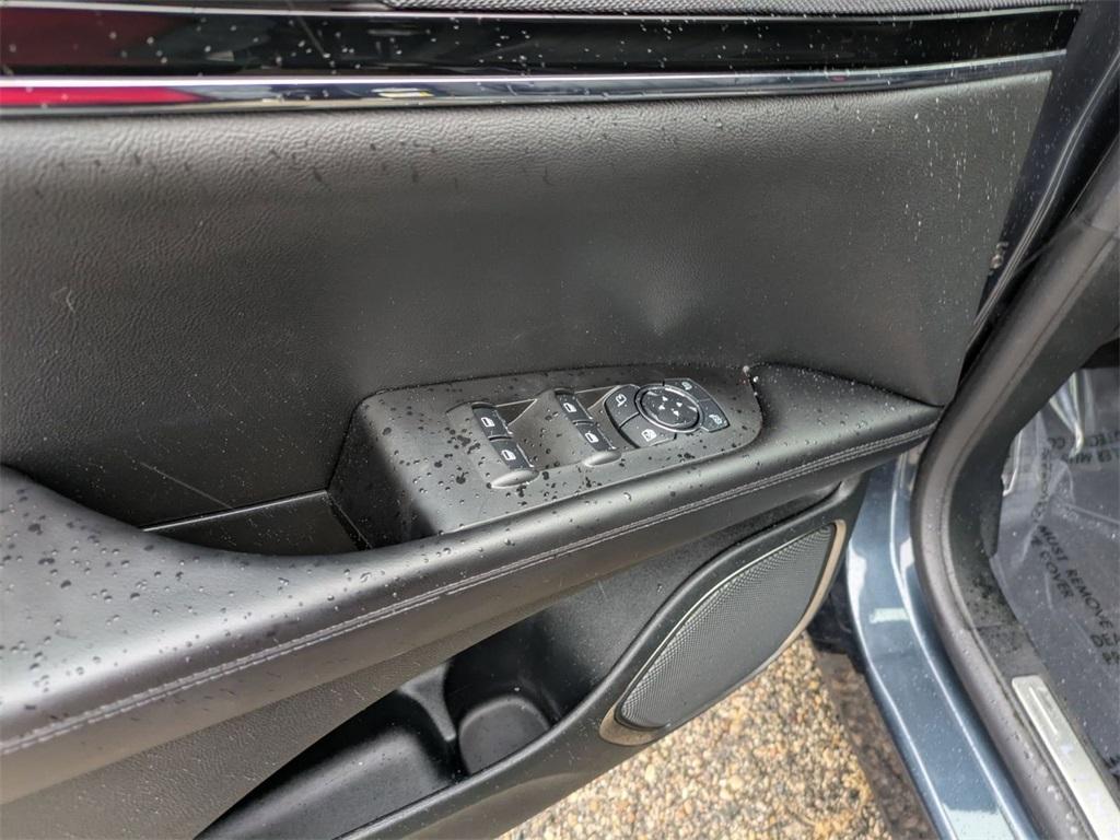 used 2023 Lincoln Nautilus car, priced at $39,475