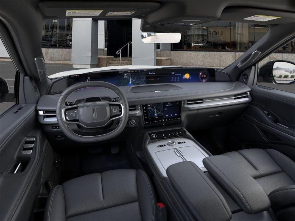new 2025 Lincoln Navigator L car, priced at $100,594
