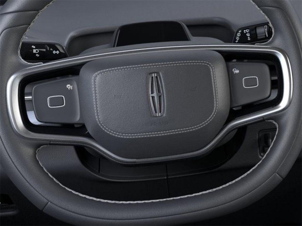 new 2025 Lincoln Navigator L car, priced at $100,594