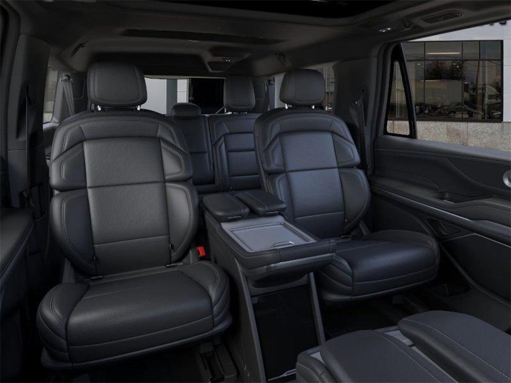 new 2025 Lincoln Navigator L car, priced at $100,594