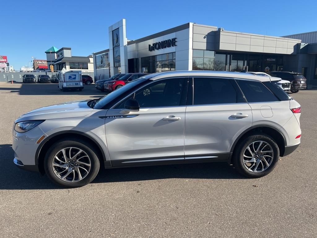 used 2022 Lincoln Corsair car, priced at $26,875