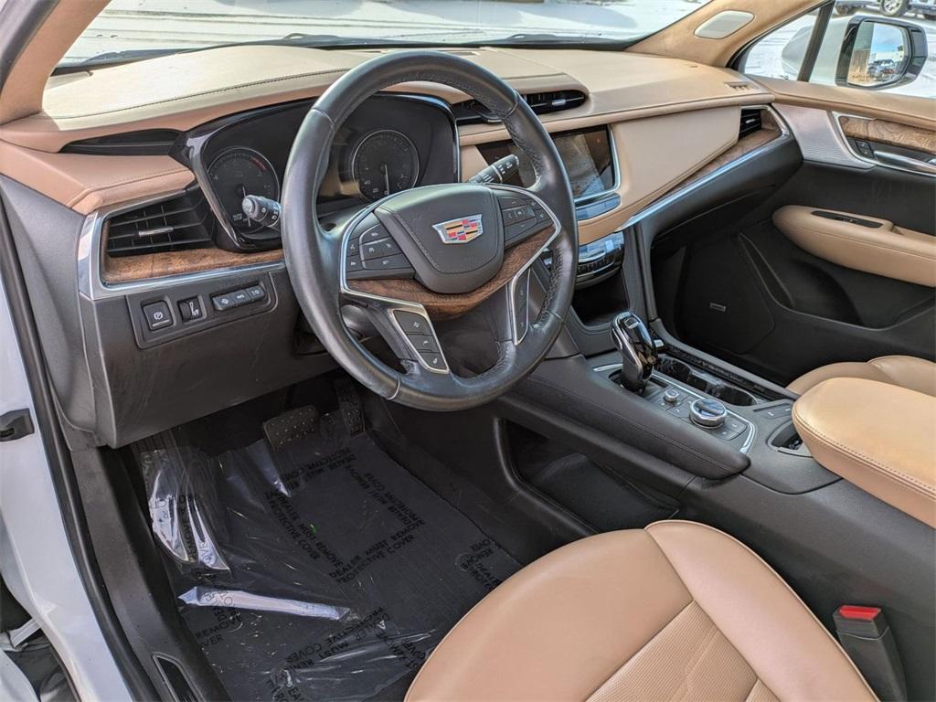 used 2021 Cadillac XT5 car, priced at $21,875