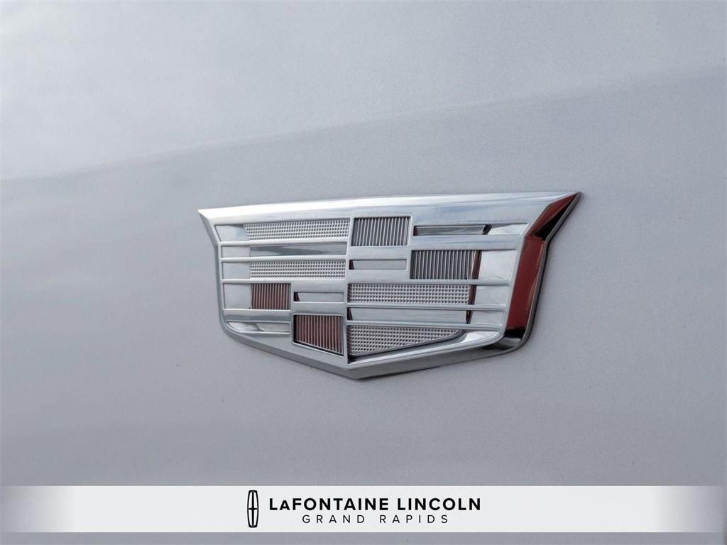 used 2021 Cadillac XT5 car, priced at $21,875