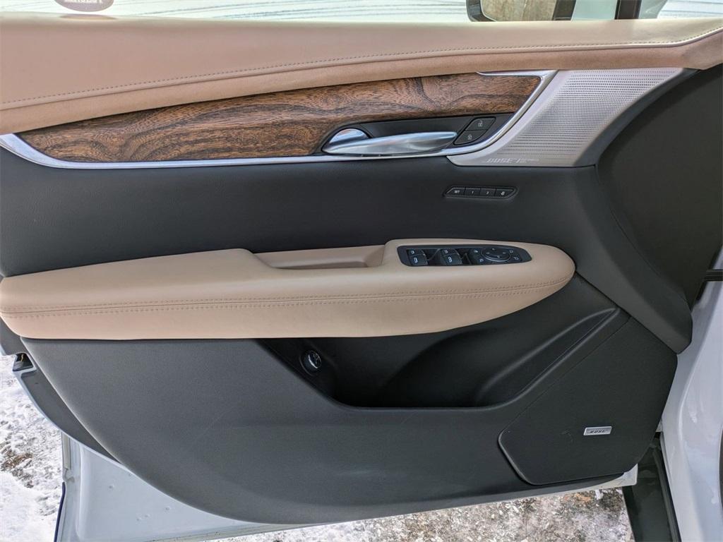 used 2021 Cadillac XT5 car, priced at $21,875