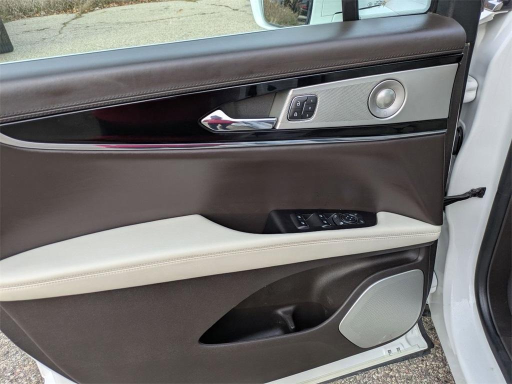 used 2022 Lincoln Nautilus car, priced at $39,950