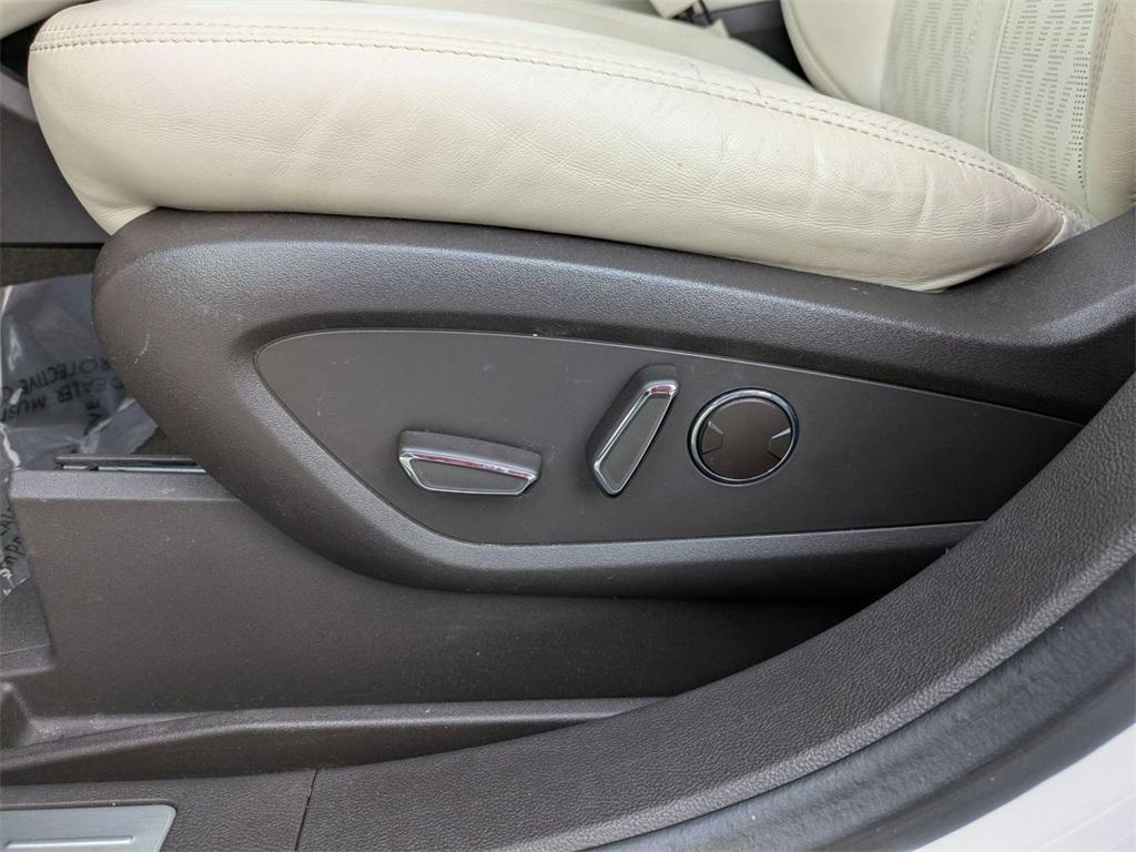 used 2022 Lincoln Nautilus car, priced at $39,950