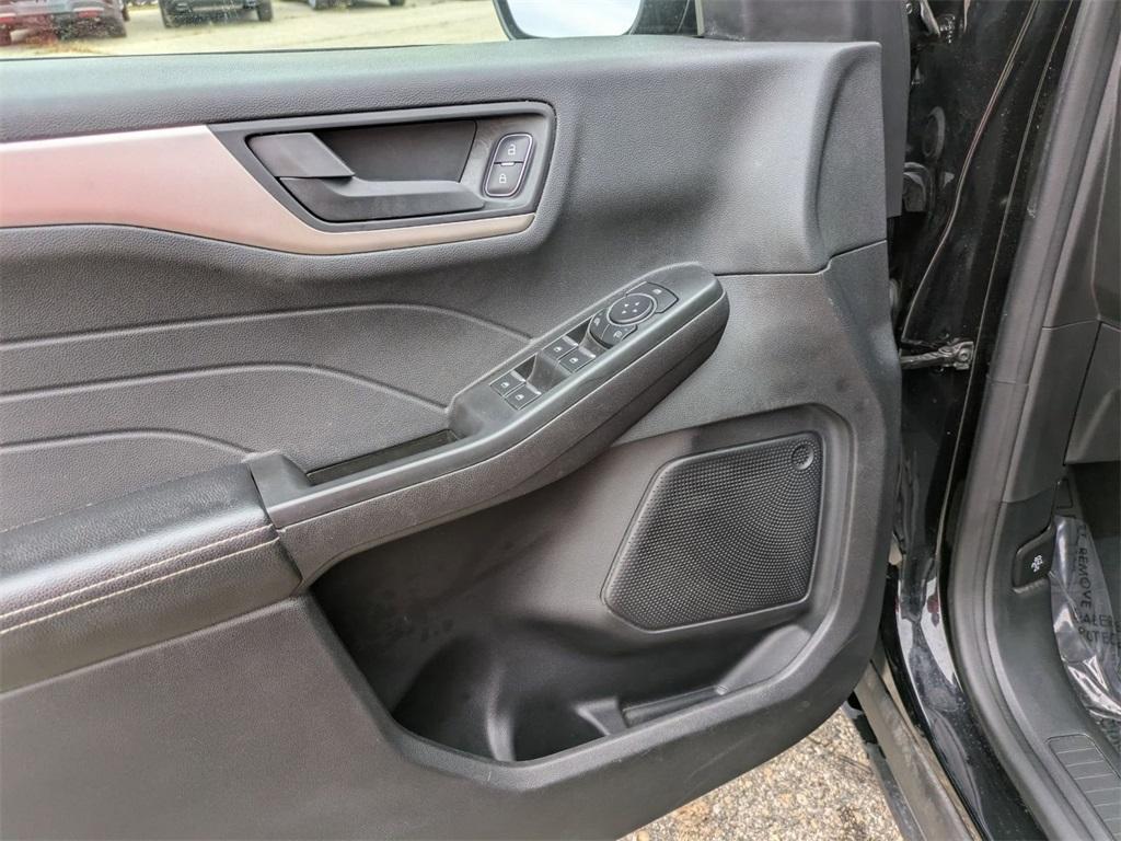 used 2022 Ford Escape car, priced at $22,475