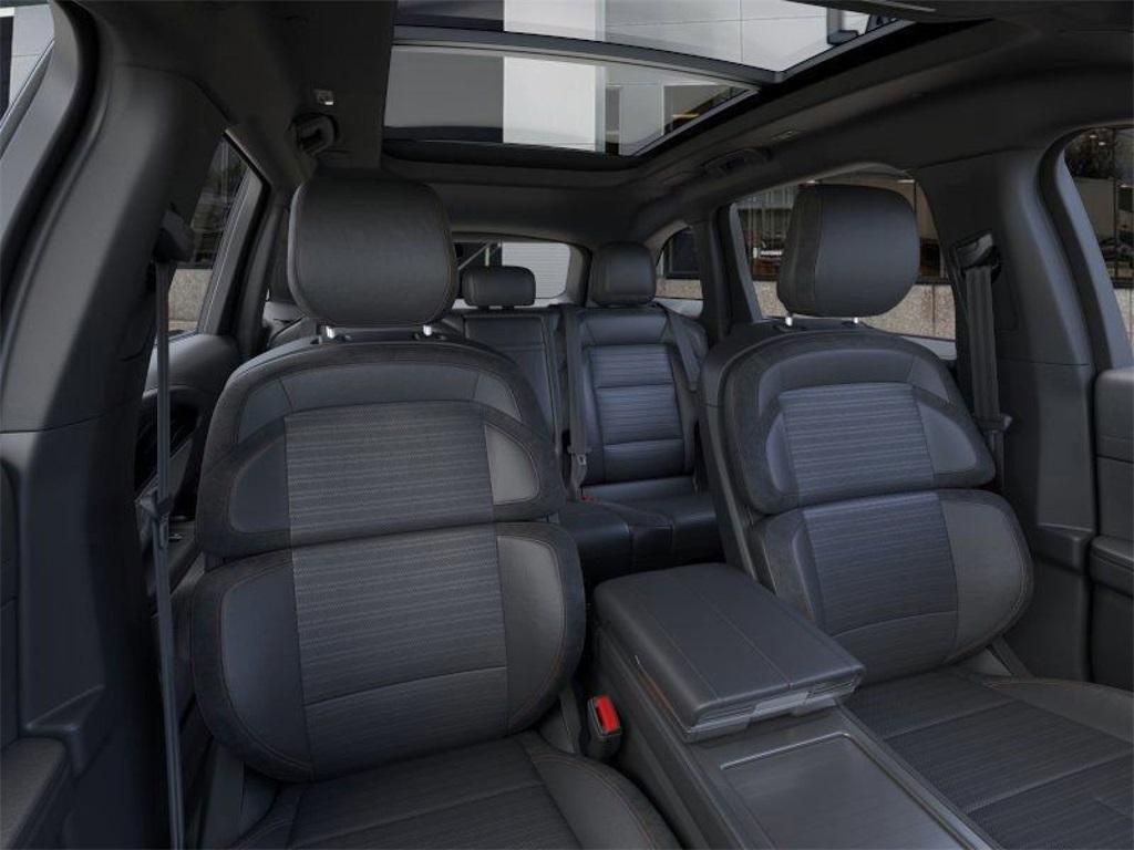 new 2025 Lincoln Nautilus car, priced at $61,421