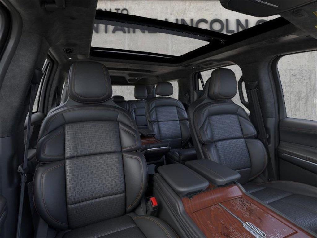 new 2025 Lincoln Navigator L car, priced at $109,303