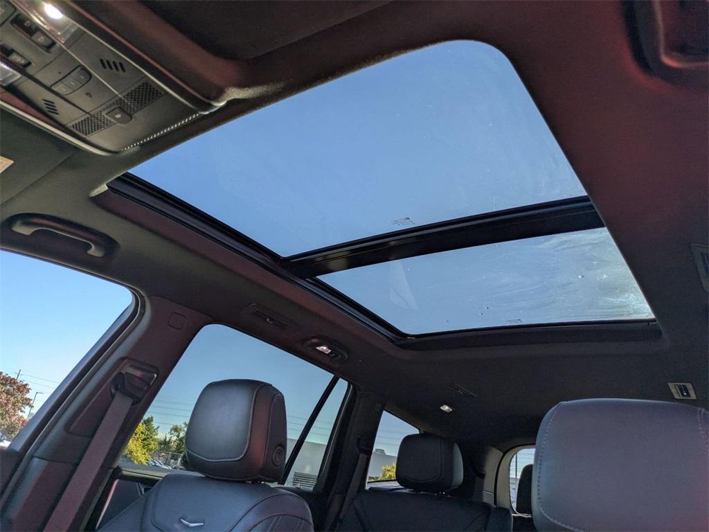 used 2024 Cadillac XT6 car, priced at $43,875