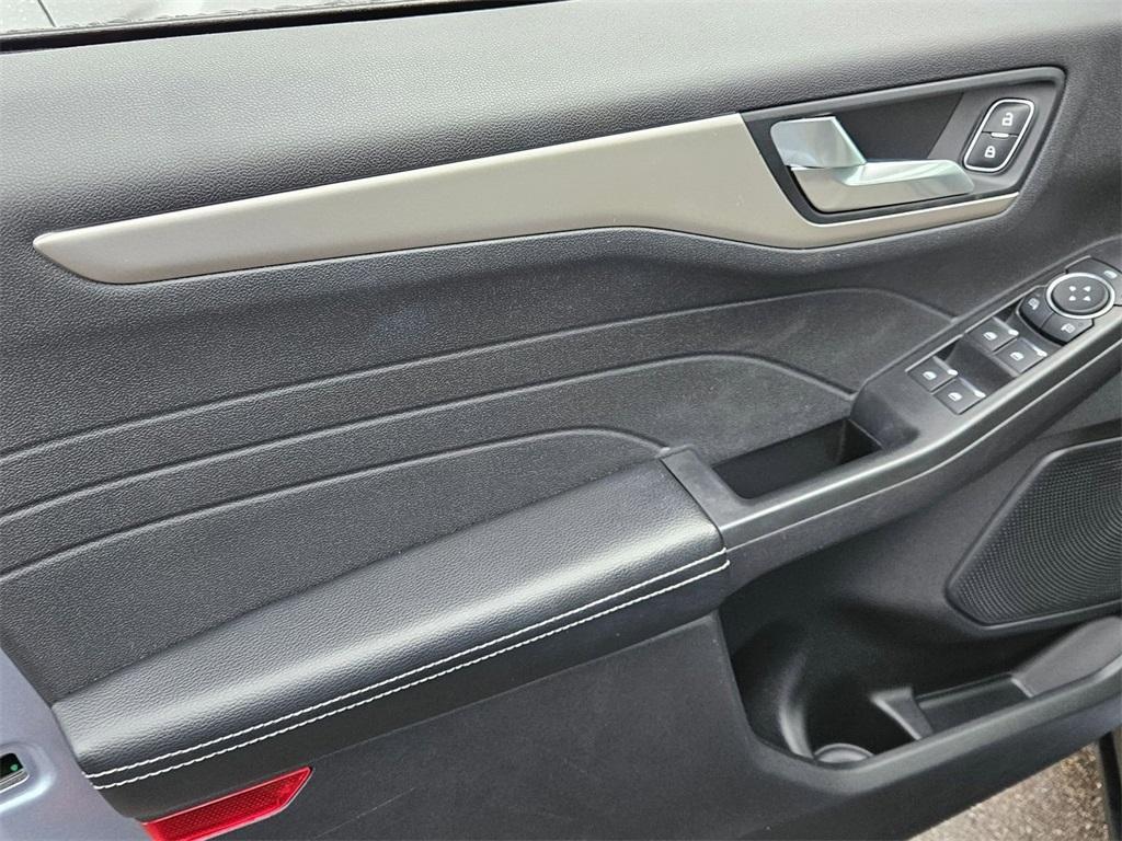 used 2022 Ford Escape car, priced at $21,425