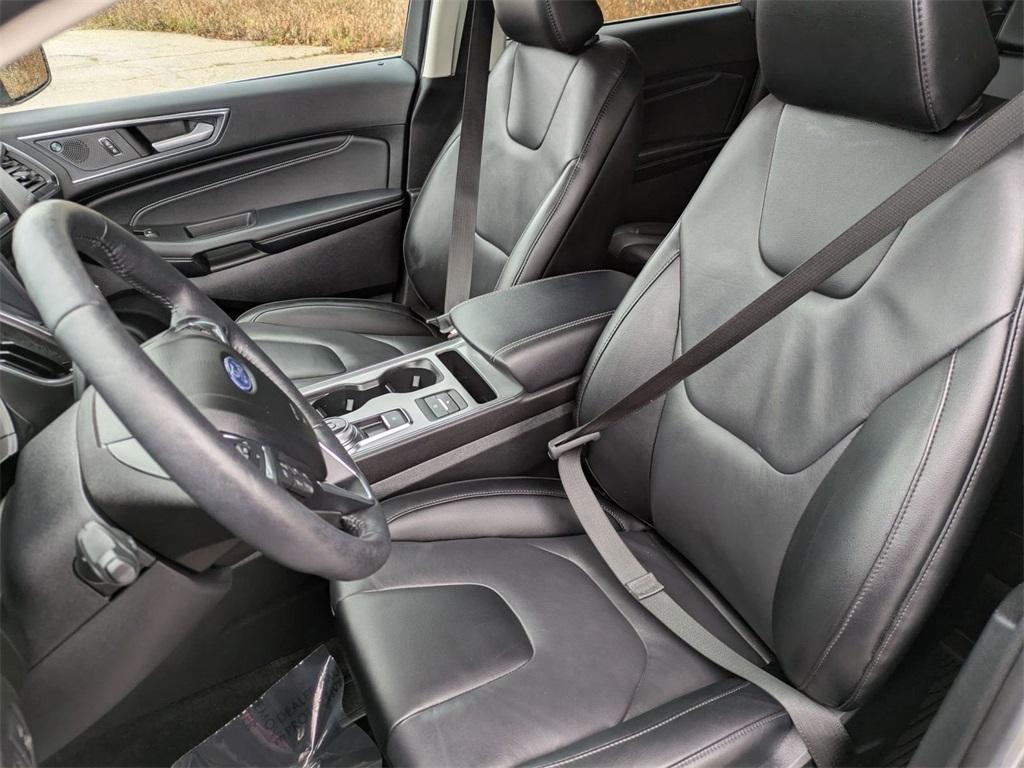 used 2022 Ford Edge car, priced at $26,275