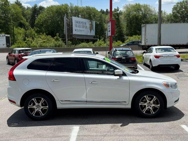 used 2015 Volvo XC60 car, priced at $13,495