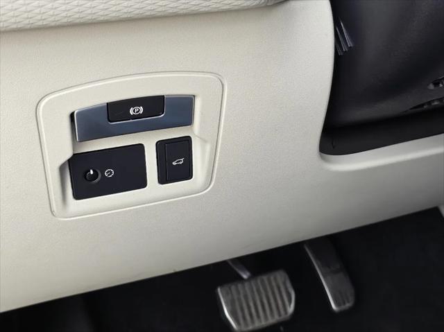 used 2019 Land Rover Range Rover Velar car, priced at $24,989
