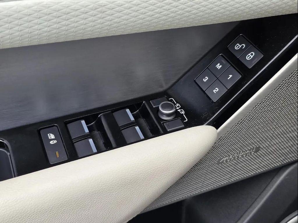 used 2019 Land Rover Range Rover Velar car, priced at $23,858