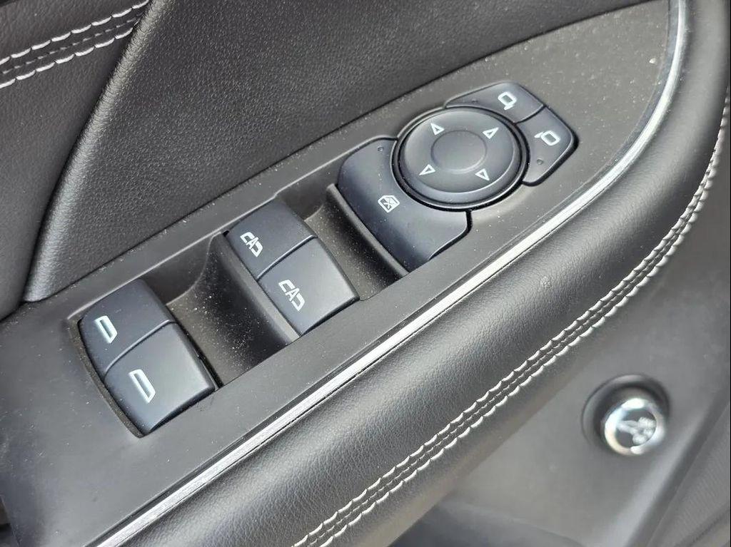 used 2022 Buick Envision car, priced at $23,898