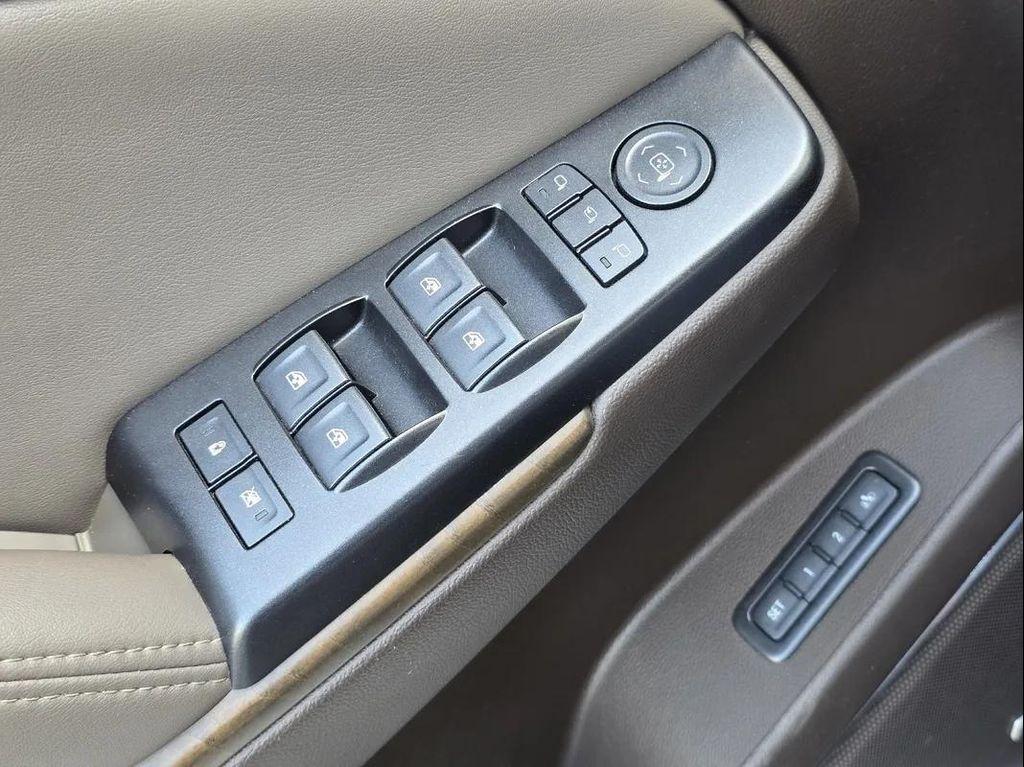 used 2018 GMC Yukon car, priced at $25,989