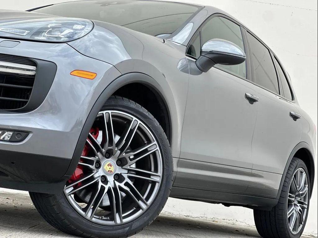used 2016 Porsche Cayenne car, priced at $29,989