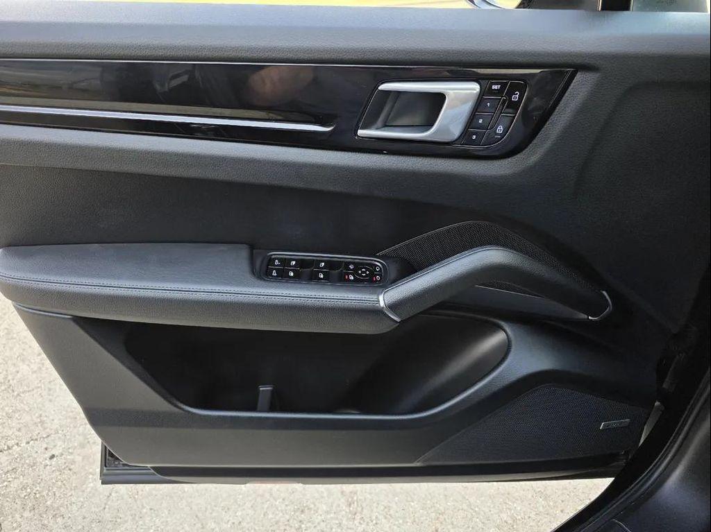 used 2020 Porsche Cayenne car, priced at $34,898