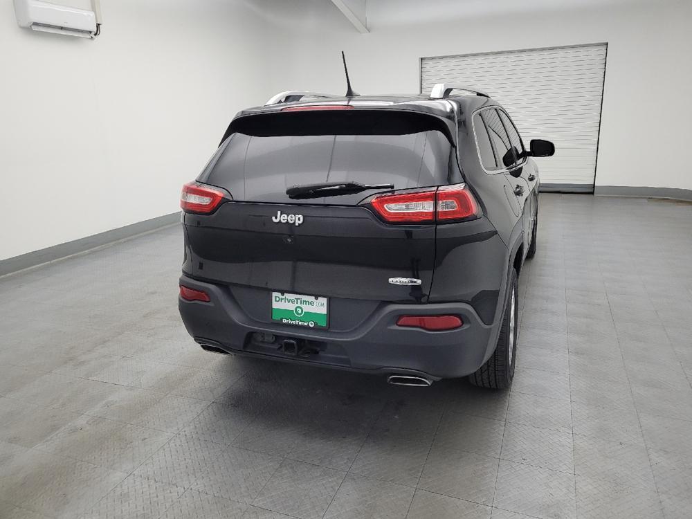 used 2018 Jeep Cherokee car, priced at $19,095