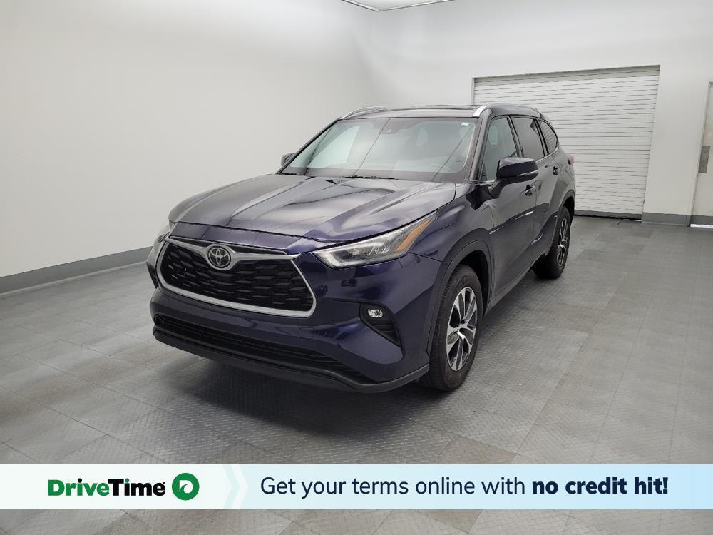 used 2020 Toyota Highlander car, priced at $27,095