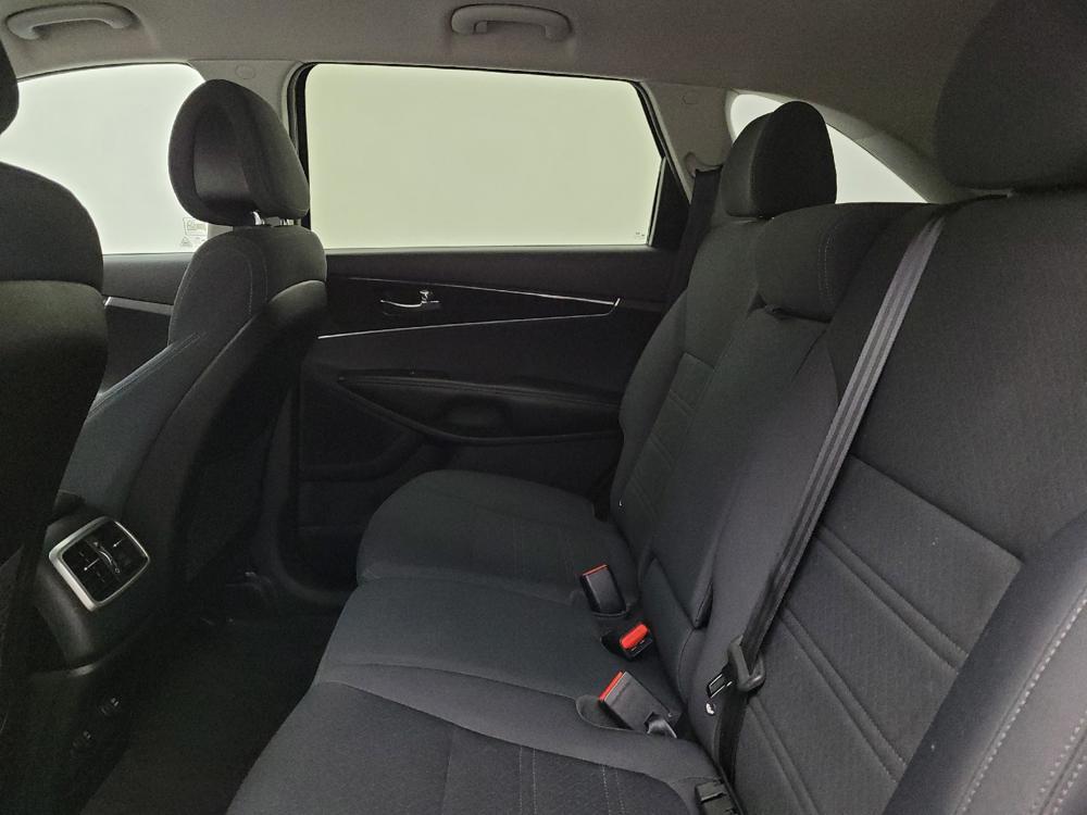 used 2016 Kia Sorento car, priced at $16,395