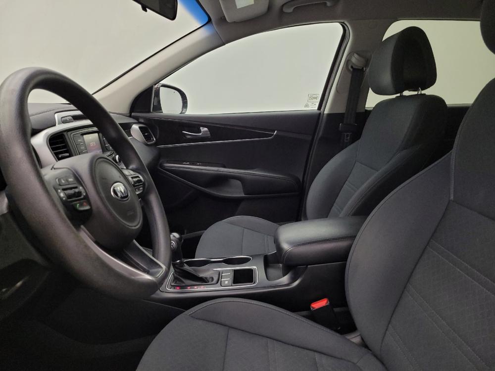 used 2016 Kia Sorento car, priced at $16,395