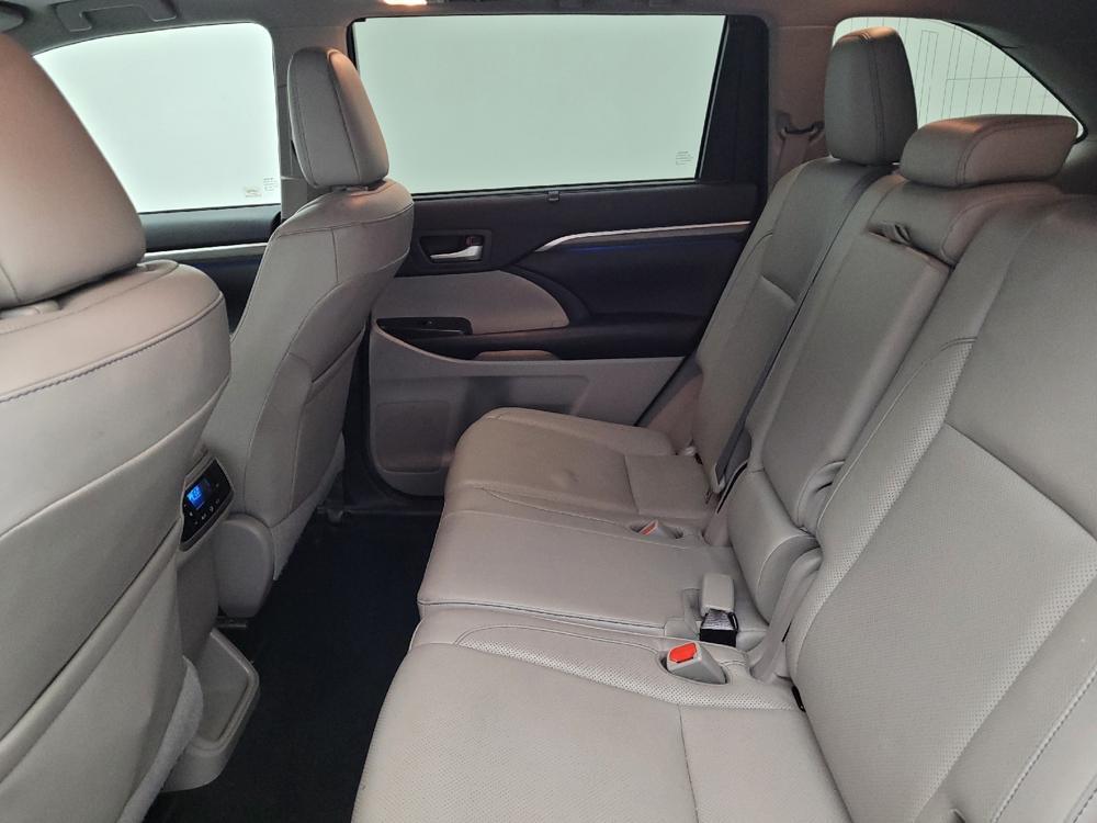 used 2017 Toyota Highlander car, priced at $24,195