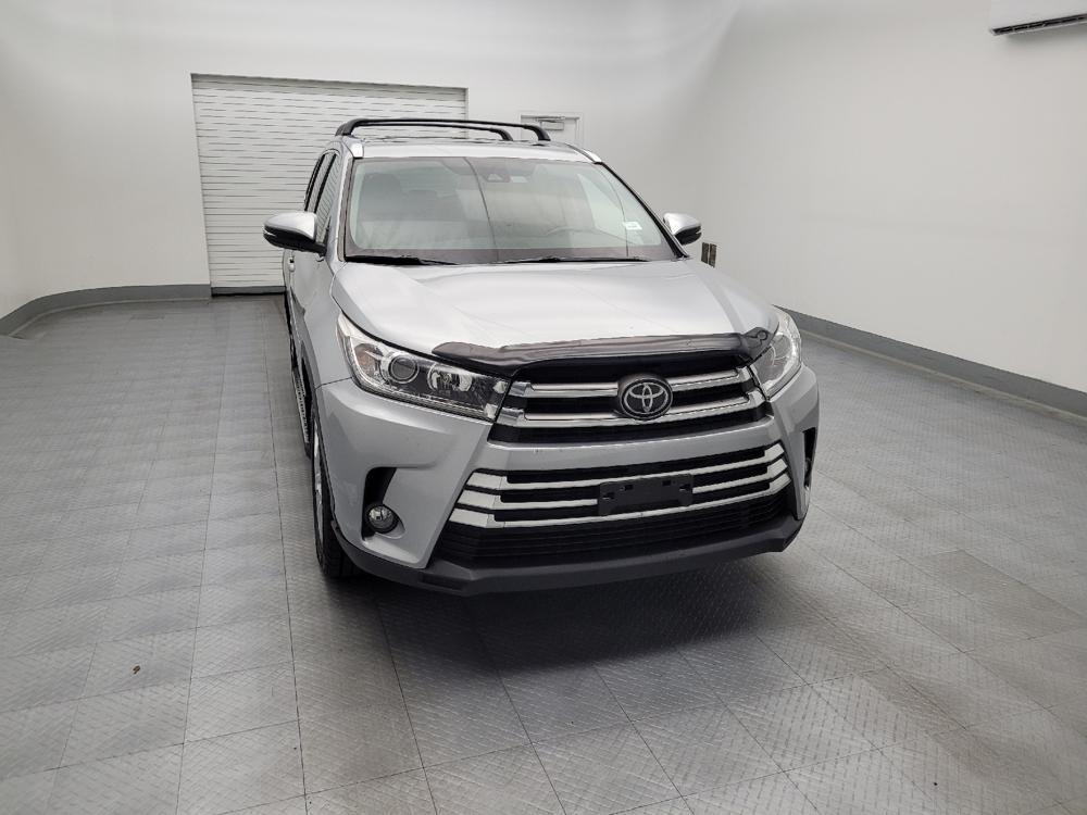 used 2017 Toyota Highlander car, priced at $24,195