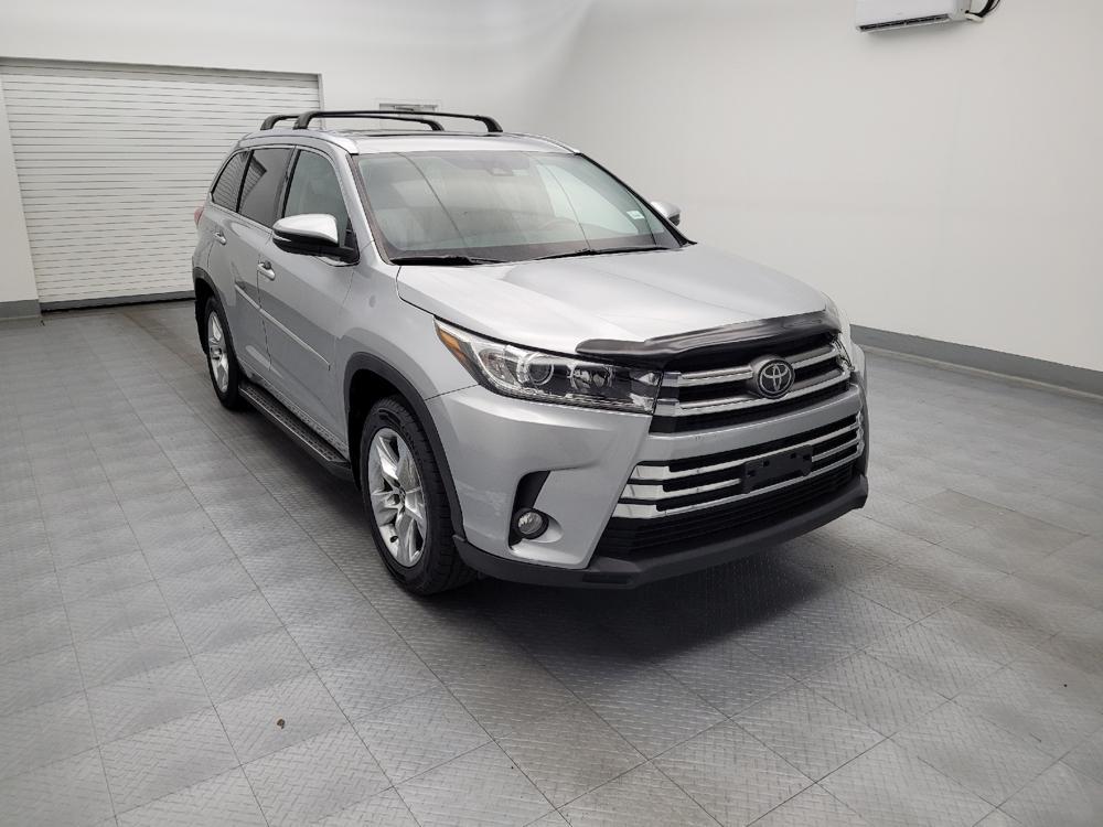 used 2017 Toyota Highlander car, priced at $24,195