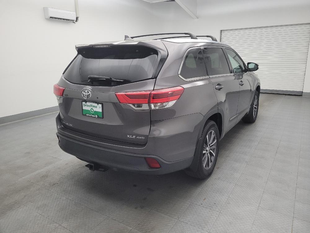 used 2017 Toyota Highlander car, priced at $22,295