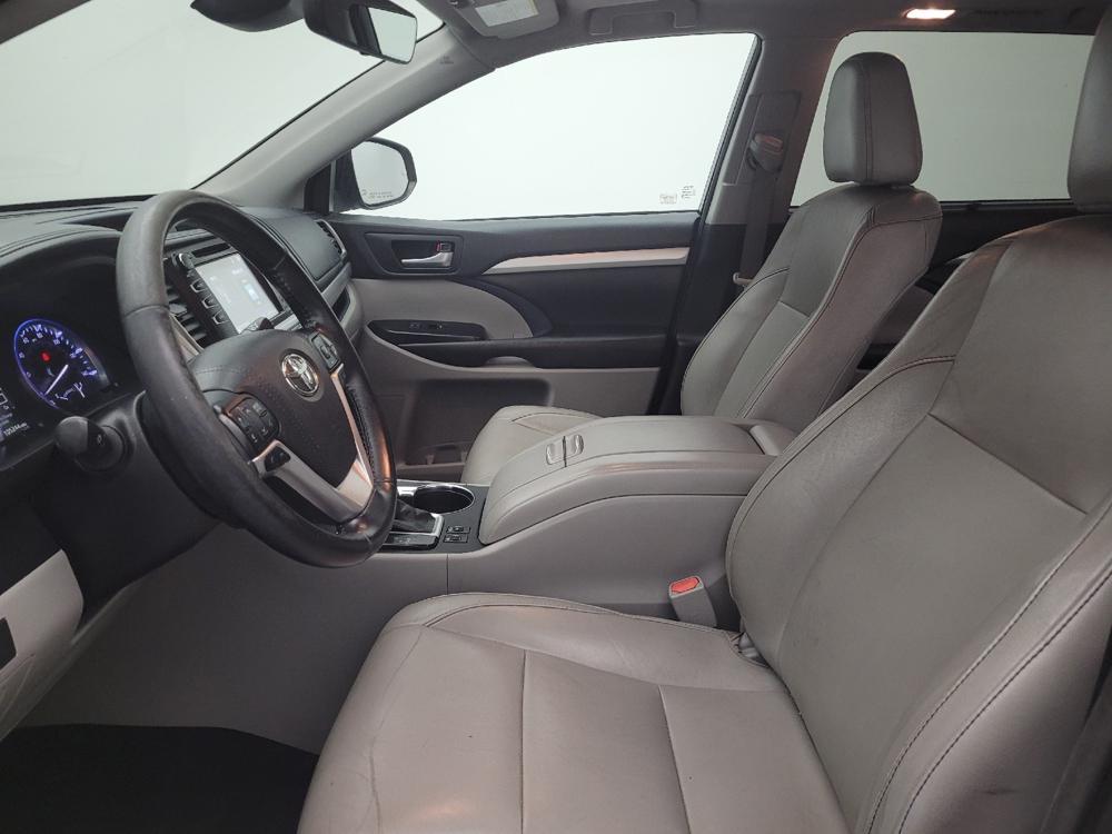 used 2017 Toyota Highlander car, priced at $22,295