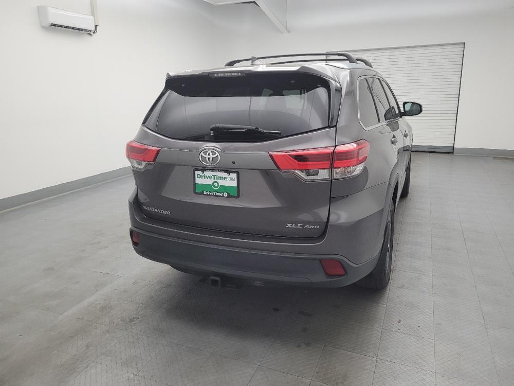 used 2017 Toyota Highlander car, priced at $22,295