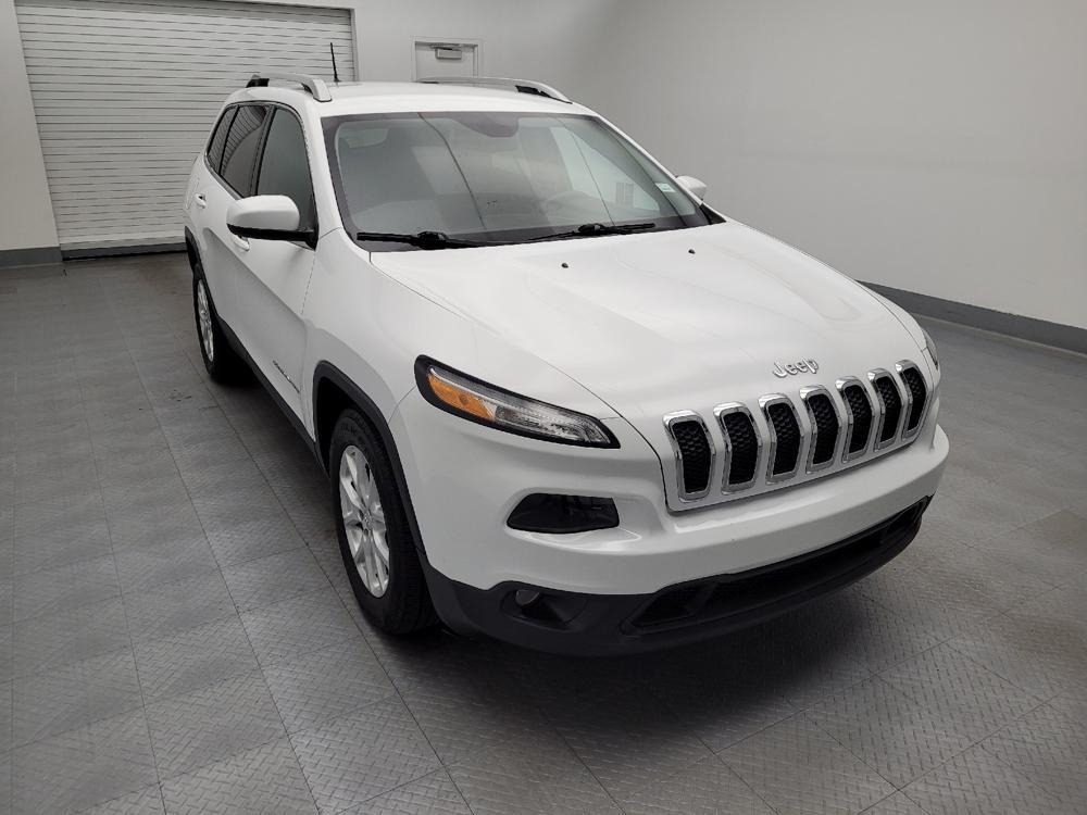 used 2018 Jeep Cherokee car, priced at $15,495