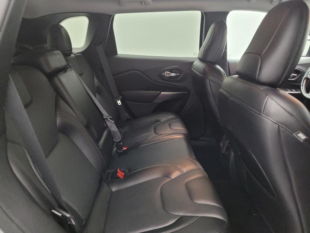 used 2020 Jeep Cherokee car, priced at $23,595