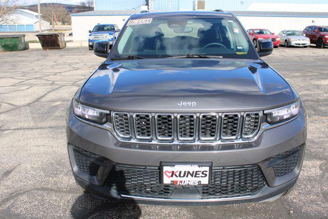 used 2022 Jeep Grand Cherokee car, priced at $30,877