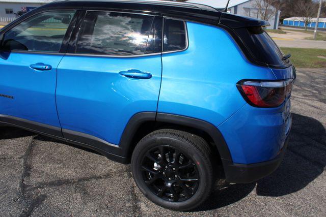 new 2024 Jeep Compass car, priced at $36,989