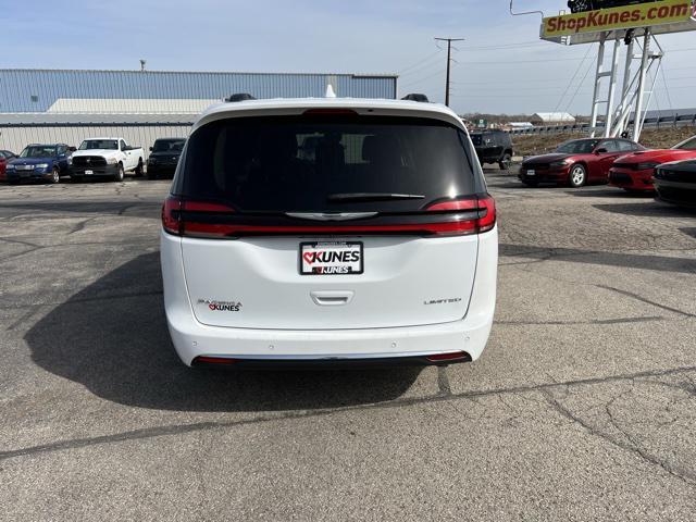 used 2022 Chrysler Pacifica car, priced at $27,777