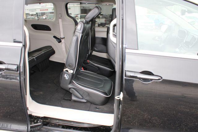 used 2022 Chrysler Pacifica car, priced at $28,377