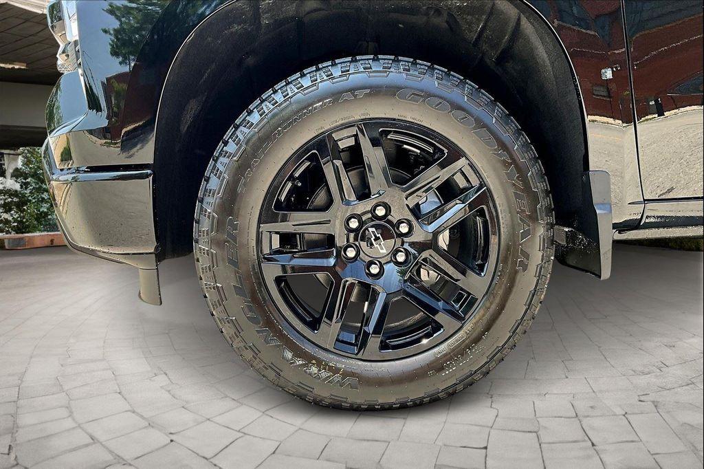 new 2025 Chevrolet Silverado 1500 car, priced at $51,476
