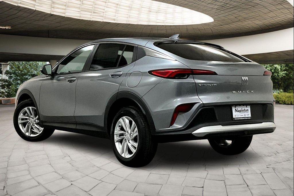 new 2025 Buick Envista car, priced at $25,098