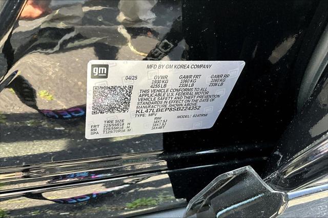 new 2025 Buick Envista car, priced at $28,630